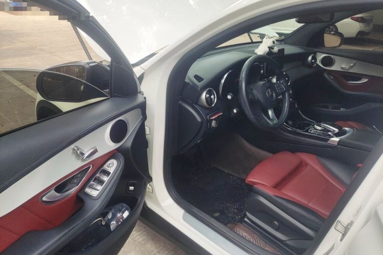 Used Mercedes-Benz GLC Coupe 2017 GLC 200 4MATIC Coupe SUV Driver Seat