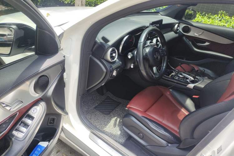 Used Mercedes-Benz GLC Coupe 2017 GLC 200 4MATIC Coupe SUV Driver Seat