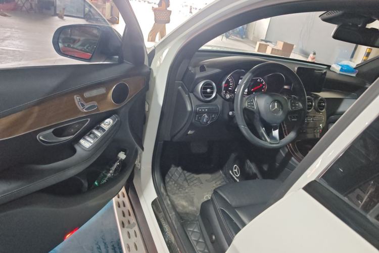 Used Mercedes-Benz GLC Coupe 2017 GLC 260 4MATIC Coupe SUV Driver Seat