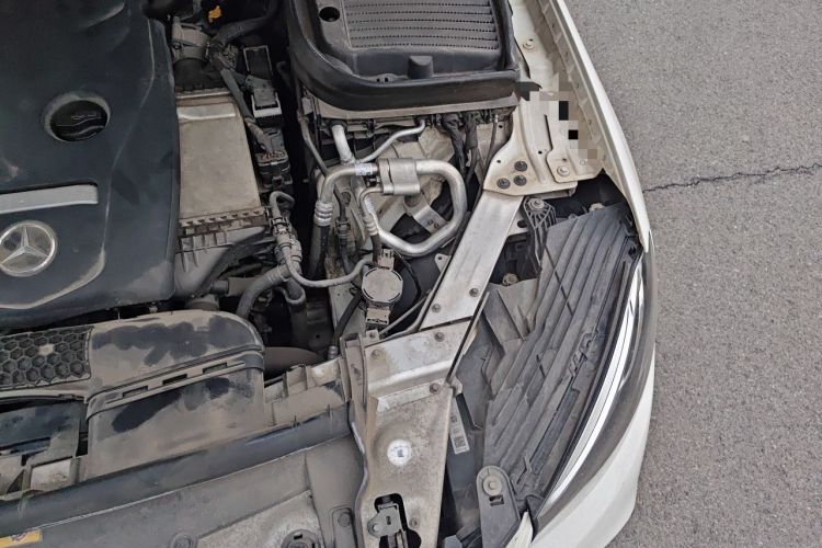 Used Mercedes-Benz GLC Coupe 2017 GLC 200 4MATIC Coupe SUV Engine Bay Left