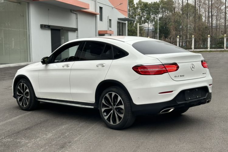 Used Mercedes-Benz GLC Coupe 2017 GLC 300 4MATIC Coupe SUV Exterior 11