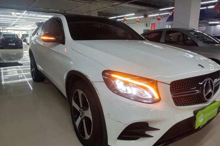 Used Mercedes-Benz GLC Coupe 2017 GLC 200 4MATIC Coupe SUV Front Right 45 Deg