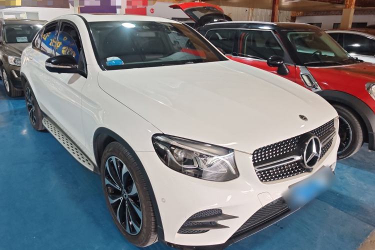 Used Mercedes-Benz GLC Coupe 2017 GLC 260 4MATIC Coupe SUV Front Right 45 Deg