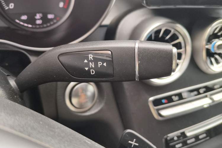 Used Mercedes-Benz GLC Coupe 2017 GLC 200 4MATIC Coupe SUV Gear Lever