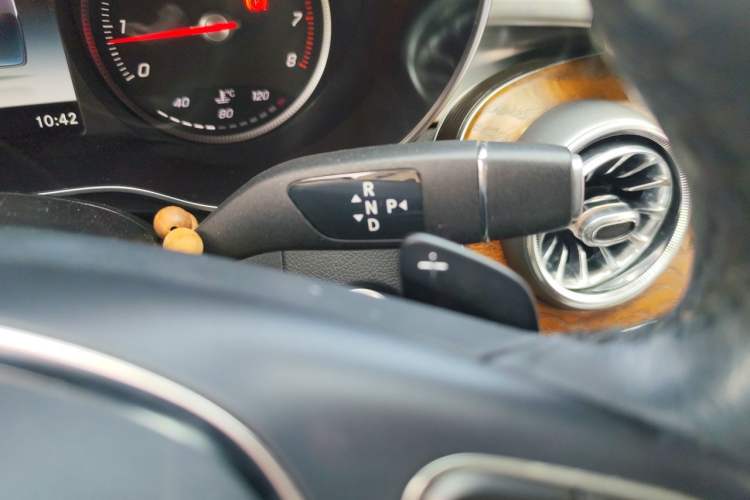 Used Mercedes-Benz GLC Coupe 2017 GLC 200 4MATIC Coupe SUV Gear Lever