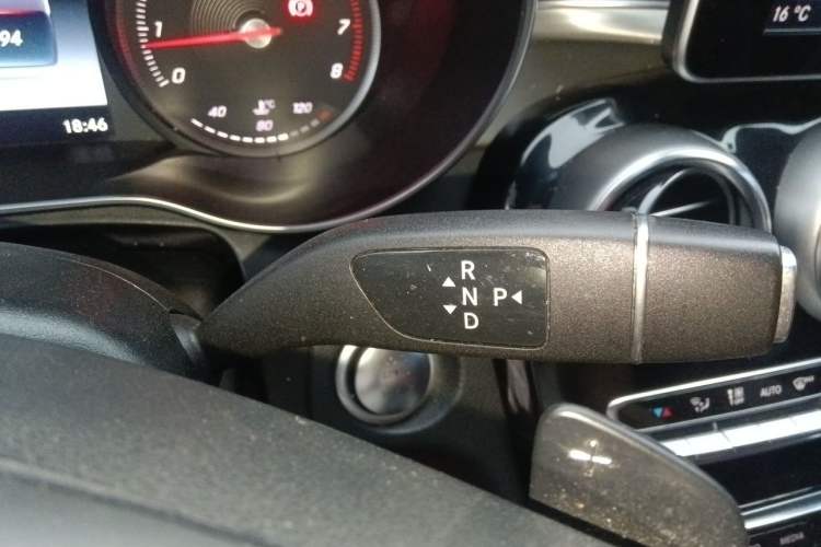 Used Mercedes-Benz GLC Coupe 2017 GLC 200 4MATIC Coupe SUV Gear Lever