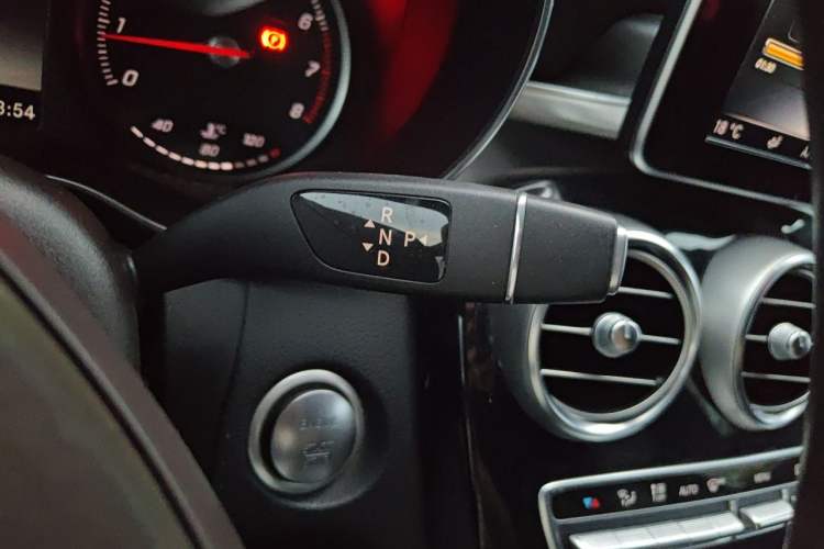 Used Mercedes-Benz GLC Coupe 2017 GLC 200 4MATIC Coupe SUV Gear Lever