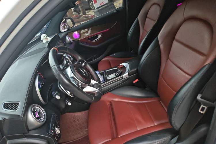 Used Mercedes-Benz GLC Coupe 2017 GLC 260 4MATIC Coupe SUV Left Front Seat