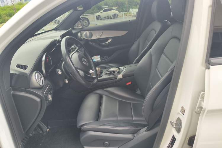 Used Mercedes-Benz GLC Coupe 2017 GLC 200 4MATIC Coupe SUV Left Front Seat