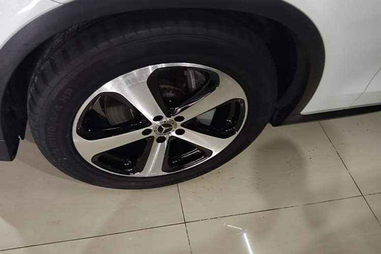 Used Mercedes-Benz GLC Coupe 2017 GLC 200 4MATIC Coupe SUV Left Front Wheel Hub