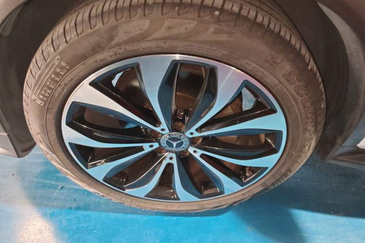 Used Mercedes-Benz GLC Coupe 2017 GLC 260 4MATIC Coupe SUV Left Front Wheel Hub