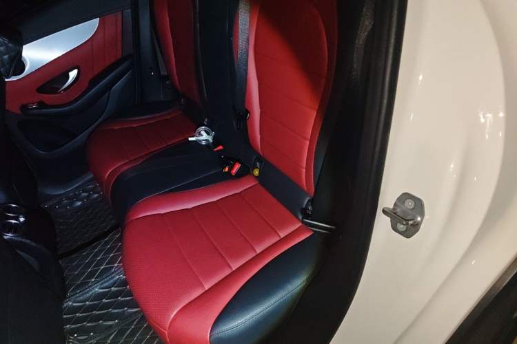 Used Mercedes-Benz GLC Coupe 2017 GLC 200 4MATIC Coupe SUV Left Rear Seat