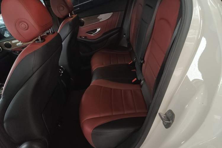 Used Mercedes-Benz GLC Coupe 2017 GLC 260 4MATIC Coupe SUV Left Rear Seat
