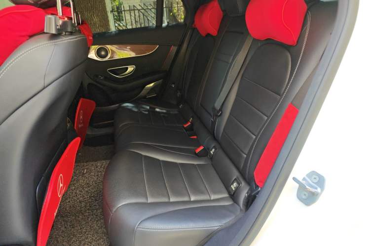 Used Mercedes-Benz GLC Coupe 2017 GLC 260 4MATIC Coupe SUV Left Rear Seat
