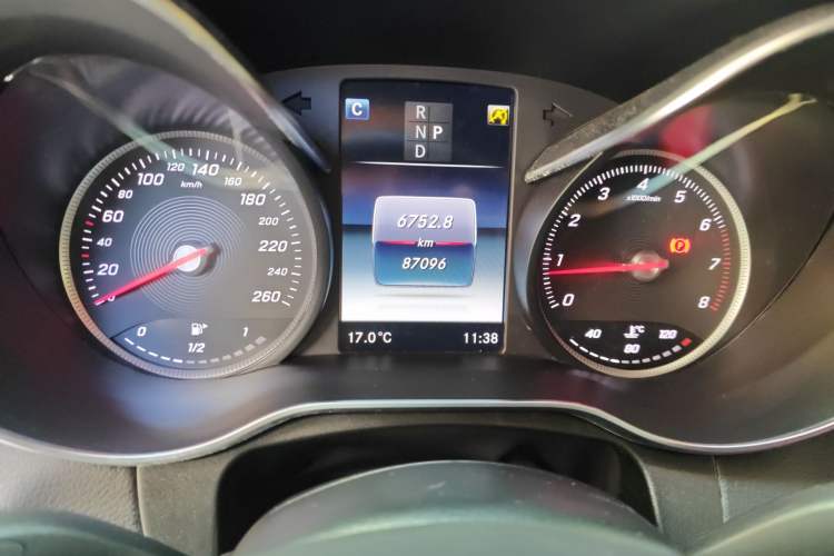 Used Mercedes-Benz GLC Coupe 2017 GLC 260 4MATIC Coupe SUV Odometer Close Up