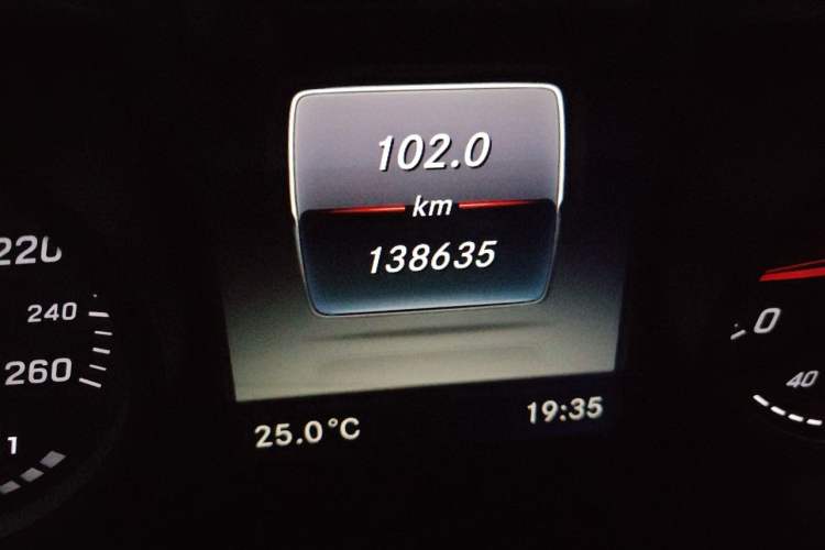 Used Mercedes-Benz GLC Coupe 2017 GLC 200 4MATIC Coupe SUV Odometer Close Up