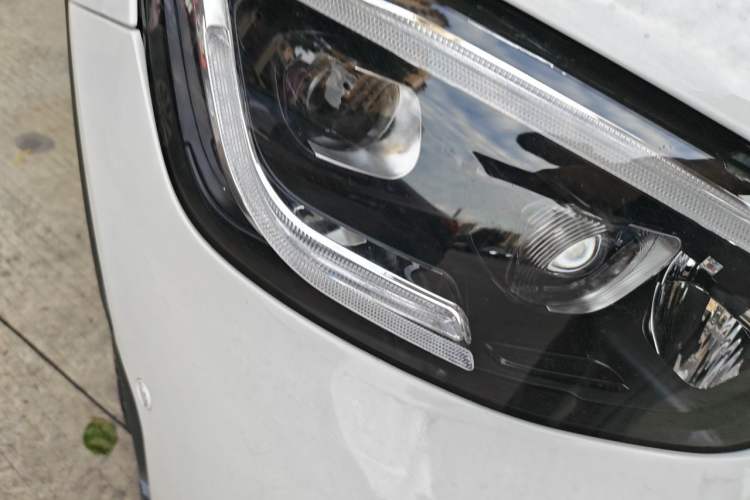 Used Mercedes-Benz GLC Coupe 2017 GLC 260 4MATIC Coupe SUV Right Front Headlight
