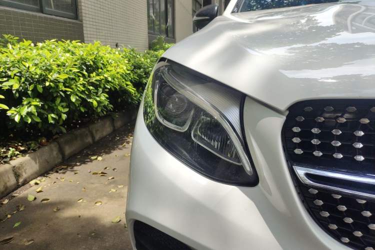 Used Mercedes-Benz GLC Coupe 2017 GLC 200 4MATIC Coupe SUV Right Front Headlight