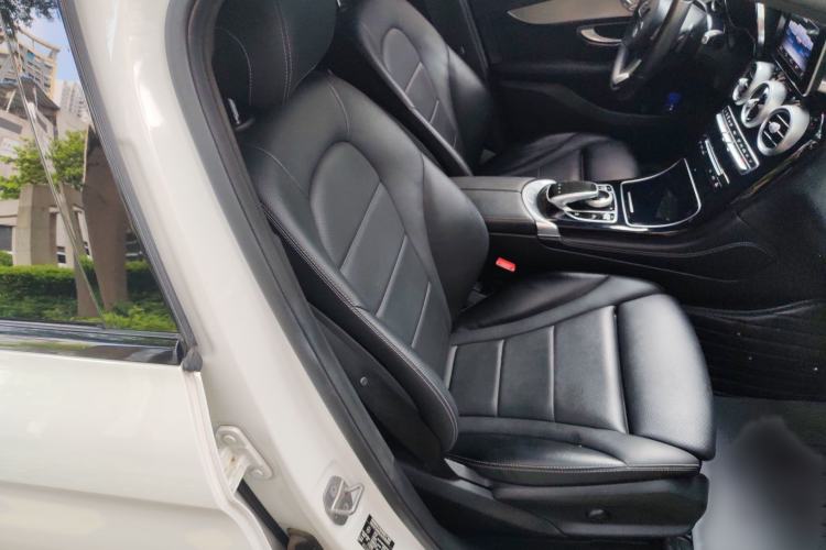 Used Mercedes-Benz GLC Coupe 2017 GLC 200 4MATIC Coupe SUV Right Front Seat