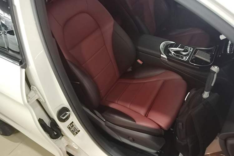 Used Mercedes-Benz GLC Coupe 2017 GLC 200 4MATIC Coupe SUV Right Front Seat