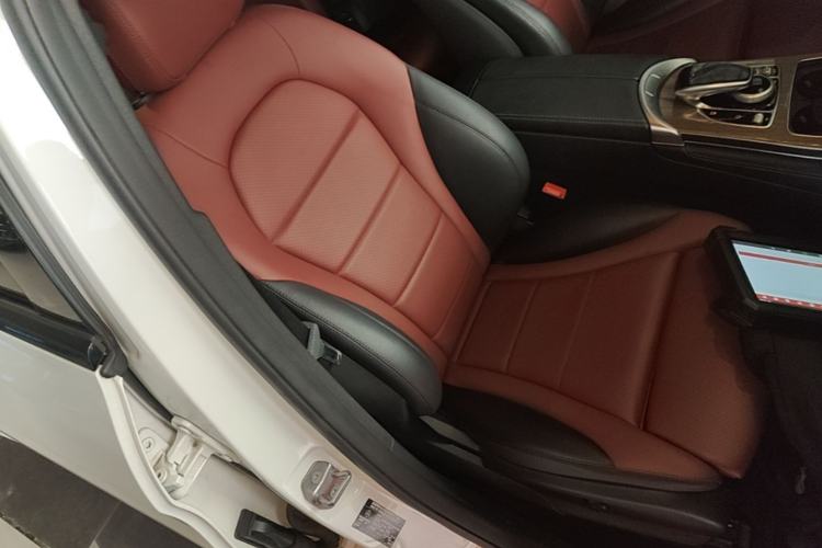 Used Mercedes-Benz GLC Coupe 2017 GLC 260 4MATIC Coupe SUV Right Front Seat