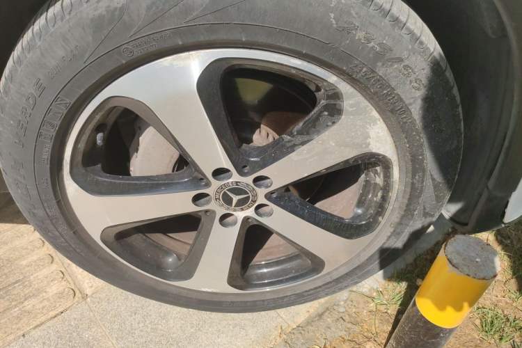 Used Mercedes-Benz GLC Coupe 2017 GLC 200 4MATIC Coupe SUV Right Front Wheel Hub