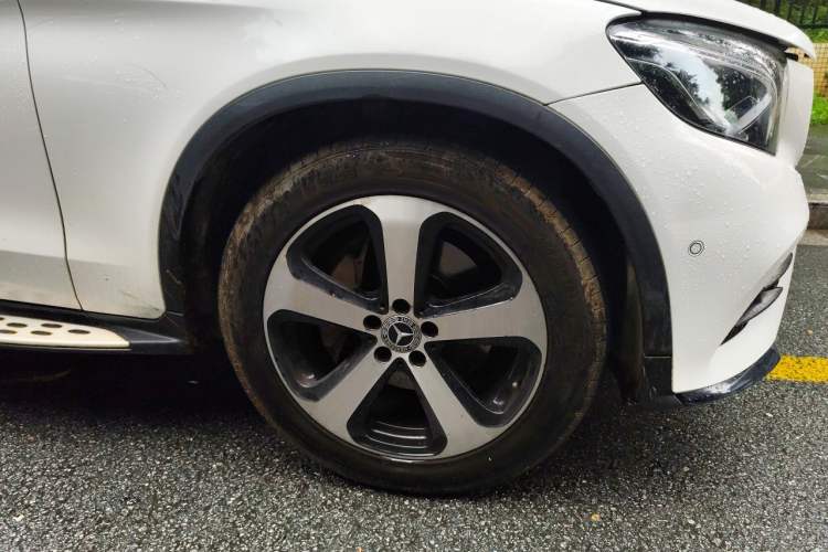 Used Mercedes-Benz GLC Coupe 2017 GLC 200 4MATIC Coupe SUV Right Front Wheel Hub