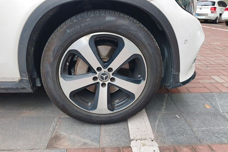 Used Mercedes-Benz GLC Coupe 2017 GLC 200 4MATIC Coupe SUV Right Front Wheel Hub