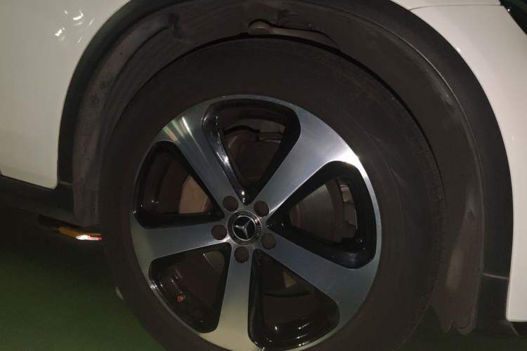 Used Mercedes-Benz GLC Coupe 2017 GLC 200 4MATIC Coupe SUV Right Front Wheel Hub