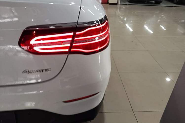 Used Mercedes-Benz GLC Coupe 2017 GLC 200 4MATIC Coupe SUV Right Rear Taillight