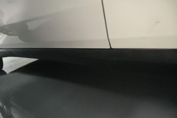 Used Mercedes-Benz GLC Coupe 2017 GLC 200 4MATIC Coupe SUV Right Side Sill