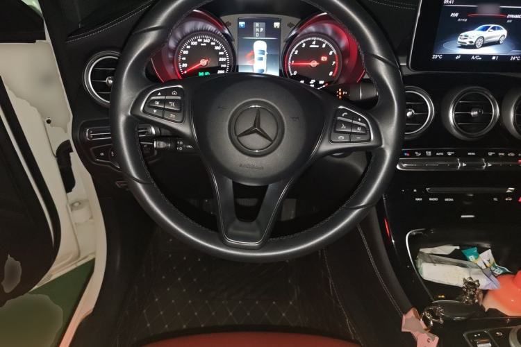 Used Mercedes-Benz GLC Coupe 2017 GLC 200 4MATIC Coupe SUV Steering Wheel