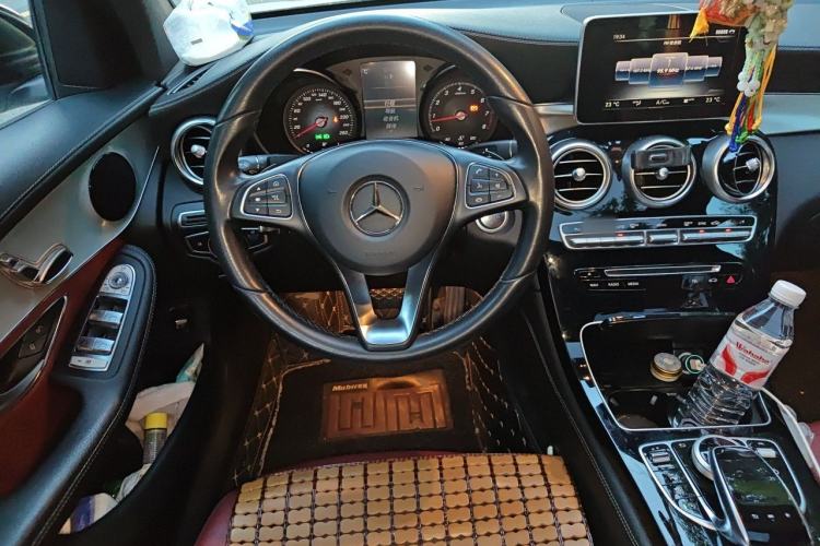 Used Mercedes-Benz GLC Coupe 2017 GLC 200 4MATIC Coupe SUV Steering Wheel