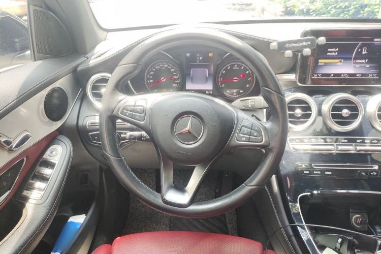 Used Mercedes-Benz GLC Coupe 2017 GLC 200 4MATIC Coupe SUV Steering Wheel