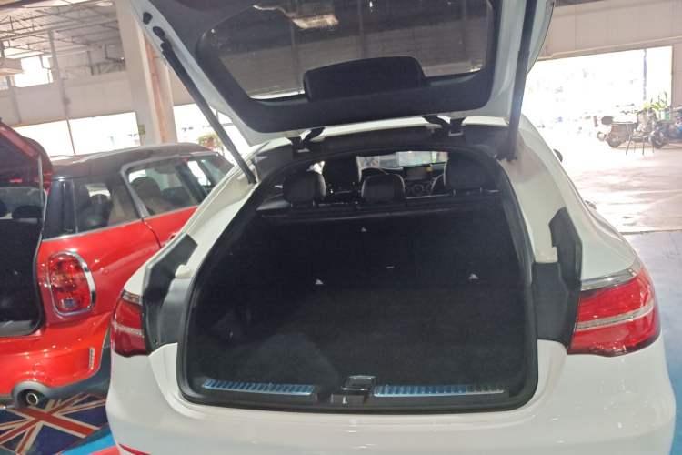 Used Mercedes-Benz GLC Coupe 2017 GLC 260 4MATIC Coupe SUV Trunk