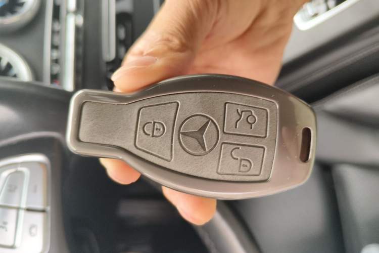 Used Mercedes-Benz GLC Coupe 2017 GLC 200 4MATIC Coupe SUV Vehicle Key
