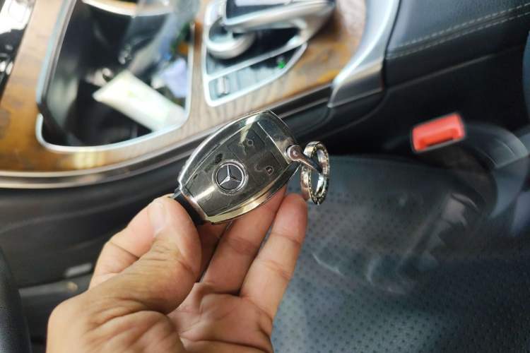 Used Mercedes-Benz GLC Coupe 2017 GLC 200 4MATIC Coupe SUV Vehicle Key