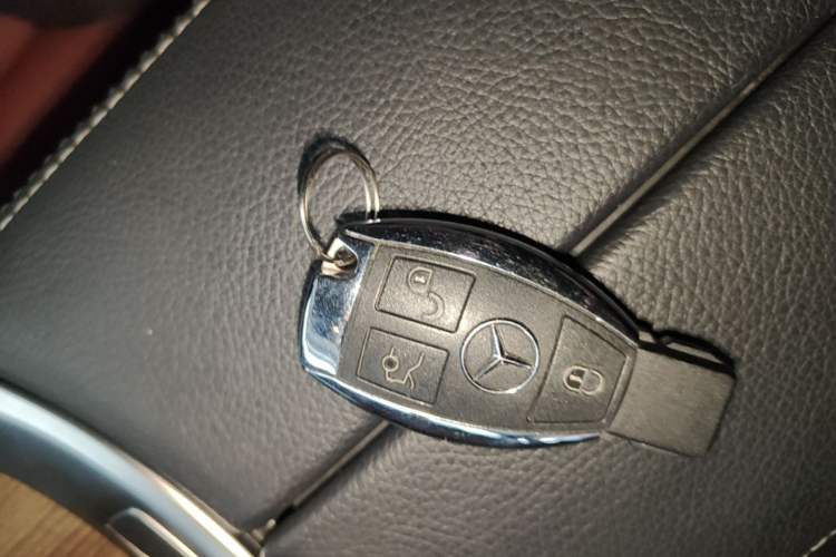Used Mercedes-Benz GLC Coupe 2017 GLC 260 4MATIC Coupe SUV Vehicle Key