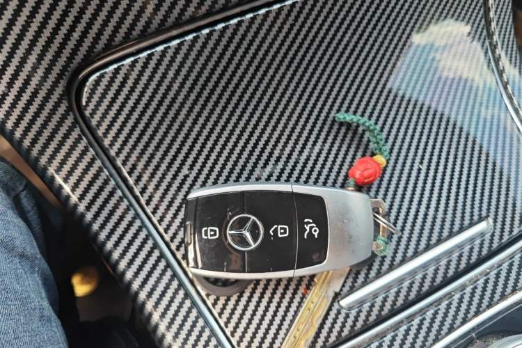 Used Mercedes-Benz GLC Coupe 2017 GLC 200 4MATIC Coupe SUV Vehicle Key