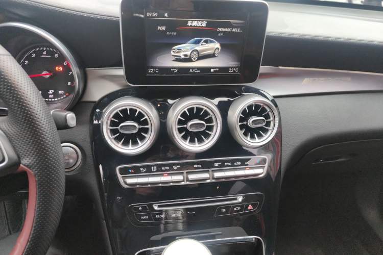 Used Mercedes-Benz GLC Coupe 2018 GLC 200 4MATIC Coupe SUV Audio And AC Panel