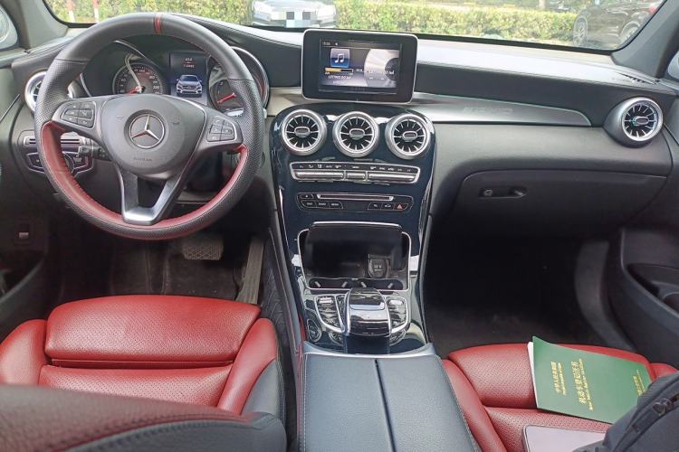 Used Mercedes-Benz GLC Coupe 2018 GLC 200 4MATIC Coupe SUV Center Console