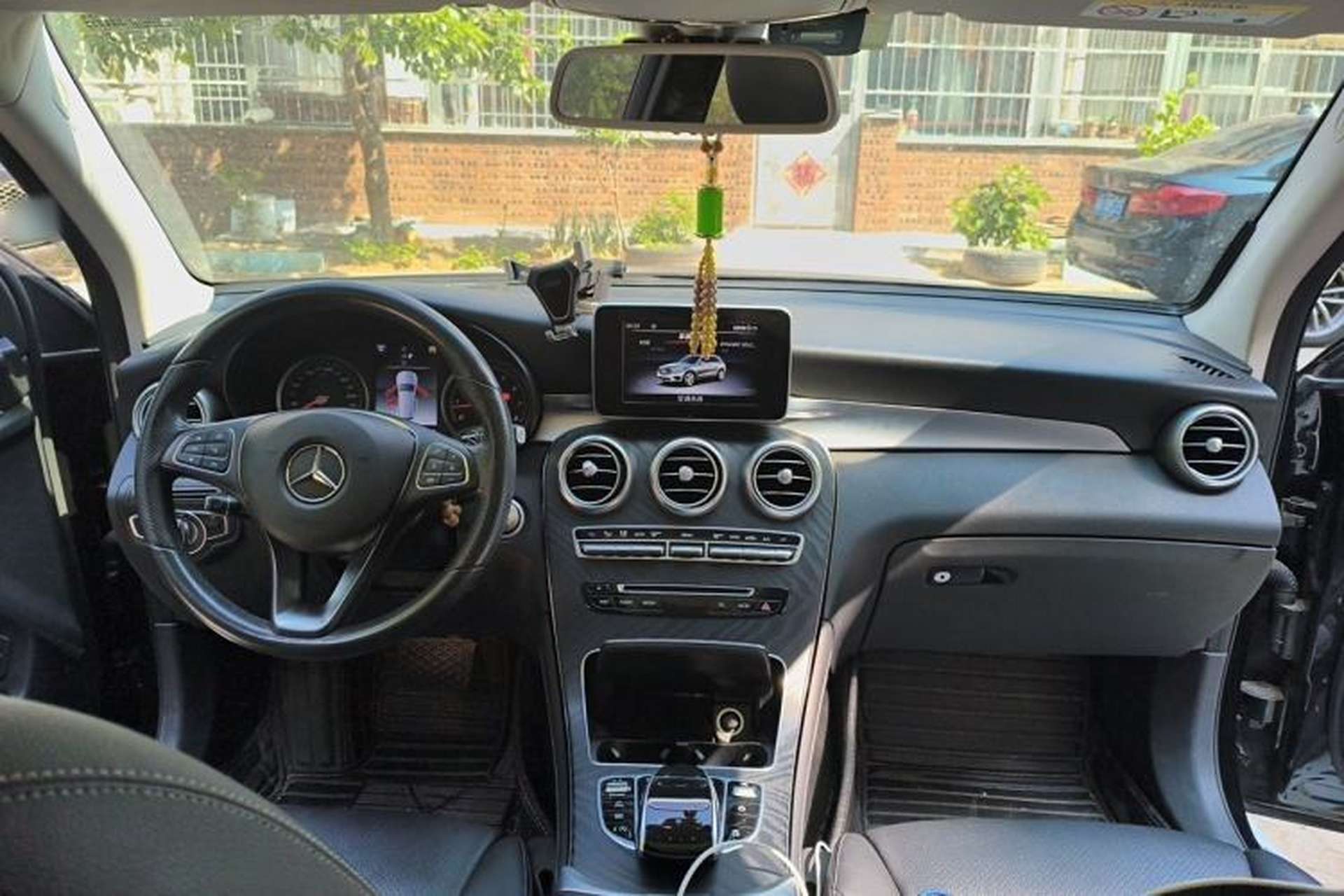 Used Mercedes-Benz GLC Coupe  Center Console