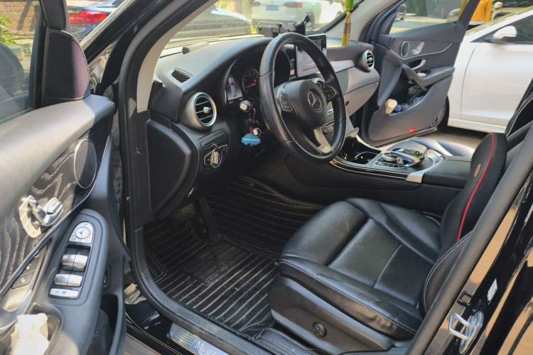 Used Mercedes-Benz GLC Coupe  Driver Seat