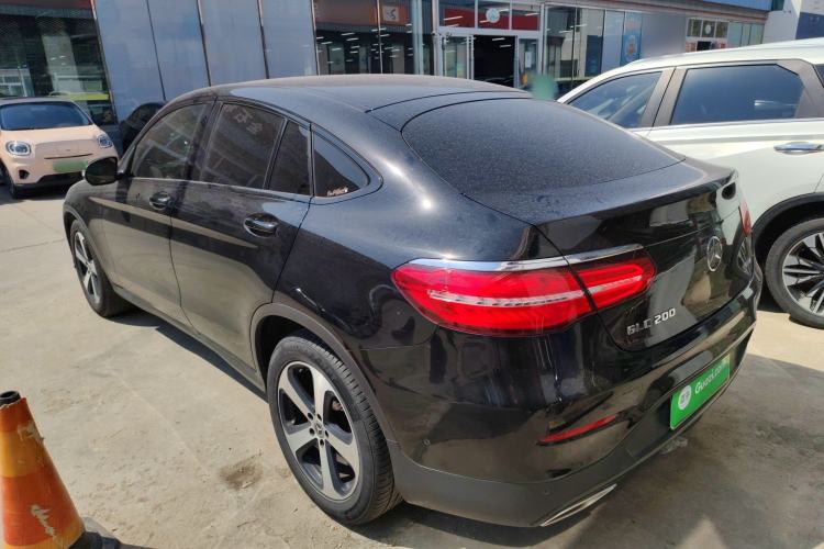 Used Mercedes-Benz GLC Coupe 2018 GLC 200 4MATIC Coupe SUV Exterior 2