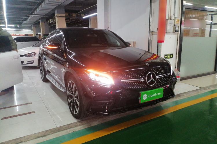 Used Mercedes-Benz GLC Coupe 2018 GLC 260 4MATIC Coupe SUV Front Right 45 Deg