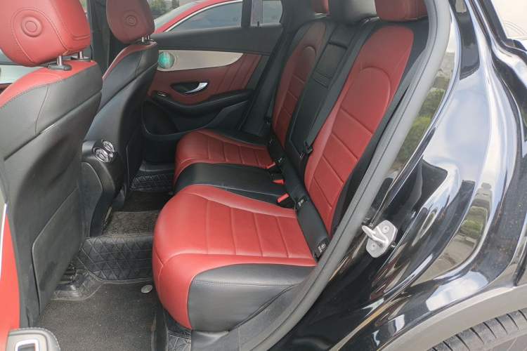 Used Mercedes-Benz GLC Coupe 2018 GLC 200 4MATIC Coupe SUV Left Rear Seat
