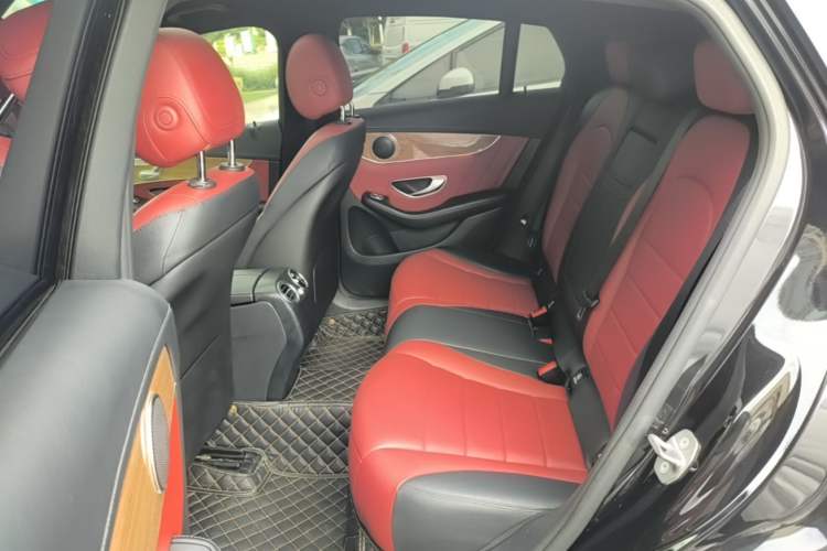 Used Mercedes-Benz GLC Coupe 2018 GLC 260 4MATIC Coupe SUV Left Rear Seat