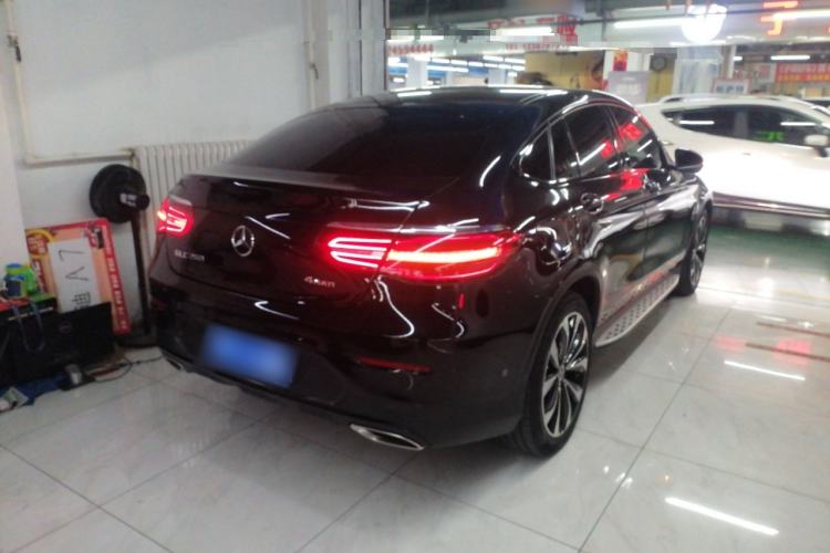 Used Mercedes-Benz GLC Coupe 2018 GLC 260 4MATIC Coupe SUV Rear Right 45 Deg