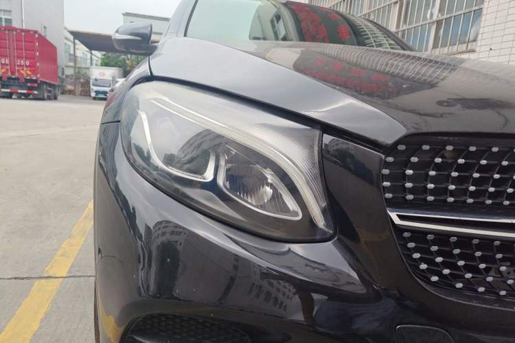 Used Mercedes-Benz GLC Coupe 2018 GLC 260 4MATIC Coupe SUV Right Front Headlight