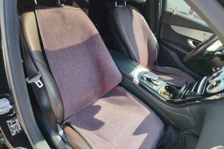 Used Mercedes-Benz GLC Coupe 2018 GLC 200 4MATIC Coupe SUV Right Front Seat